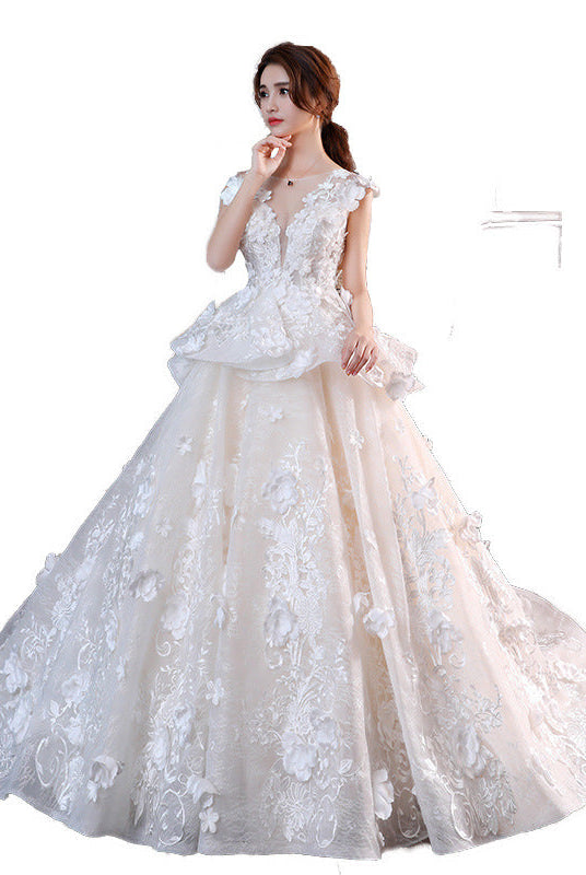 Bride Lace wedding dress