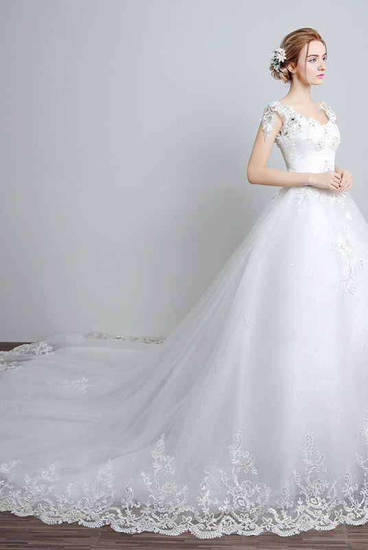 Bride wedding wedding Korean fashion Princess trailing wedding dress new lace strap wedding dress