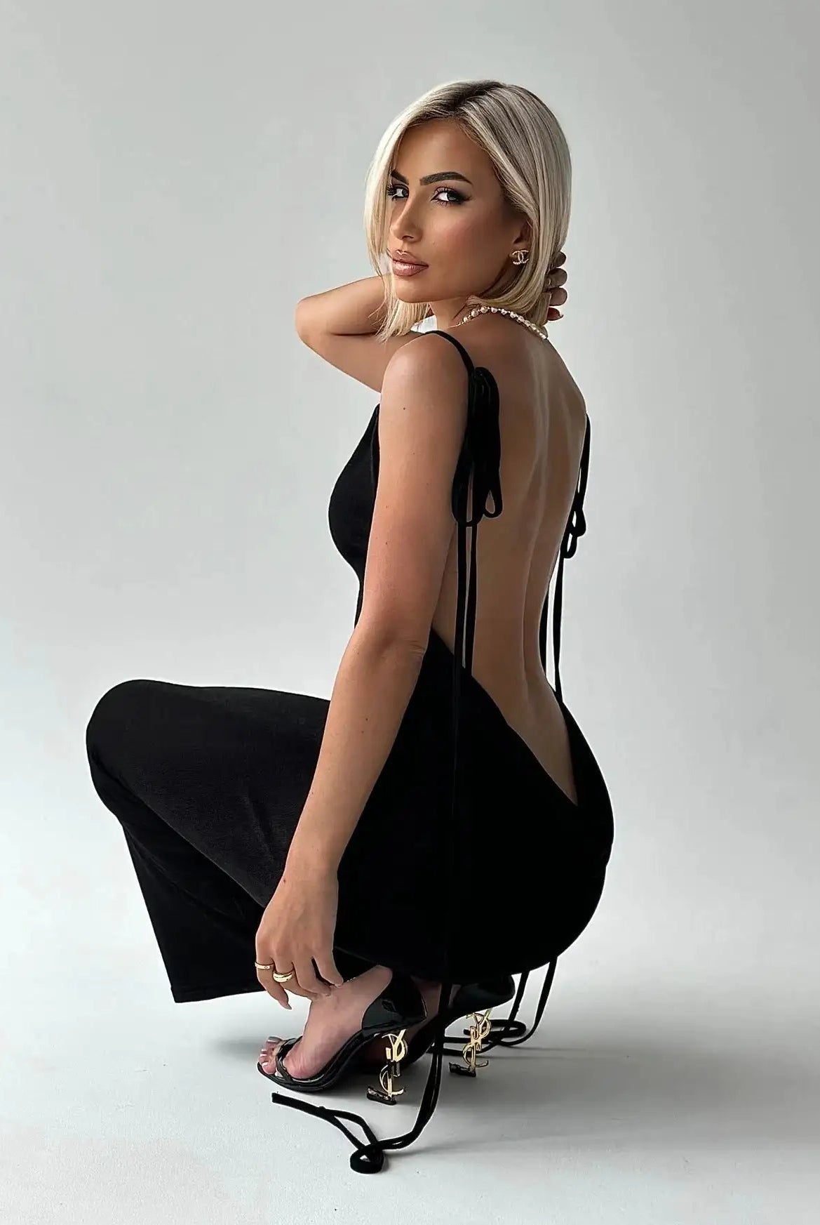 Elegant Backless Bodycon Dress