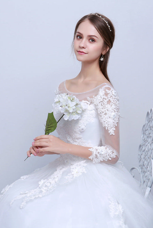 Elegant Slim-fit Wedding Dress with New Shoulder Design