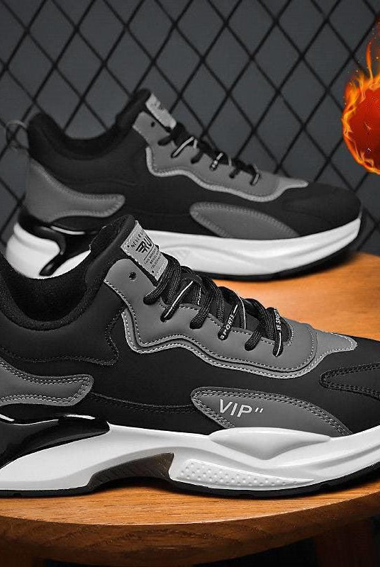 Fashion Black White Sneakers Casual Outdoor Lightweight Breathable Sports Shoes For Men