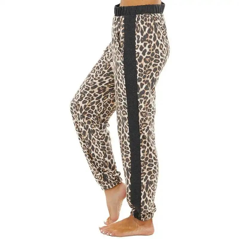 Mid-Rise Knit Leopard Pant