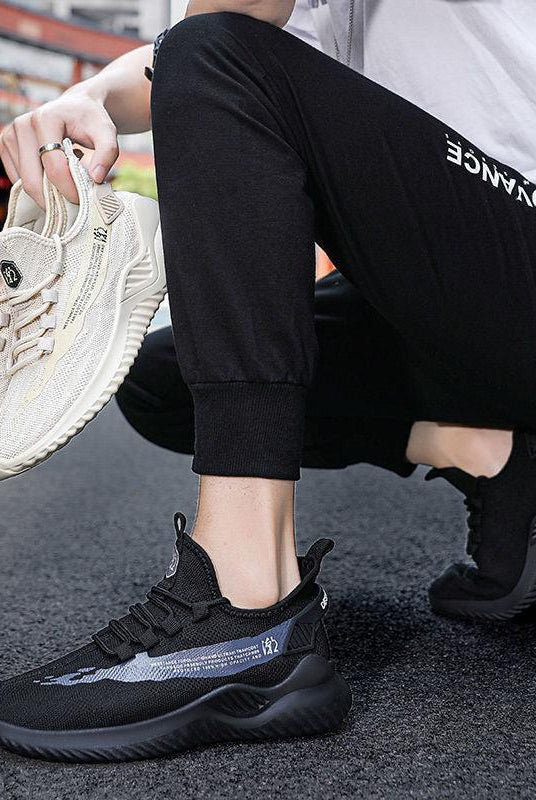 Men Sneakers Lightweight Breathable Walking Shoes Men