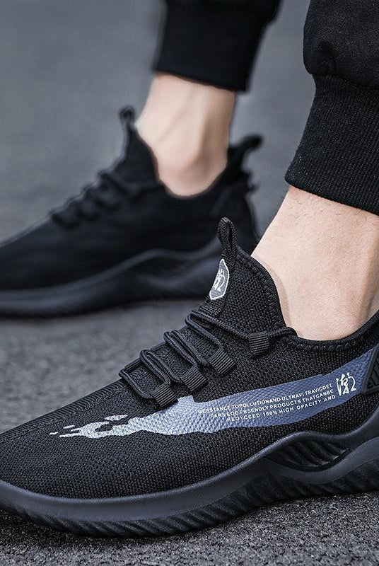 Men Sneakers Lightweight Breathable Walking Shoes Men