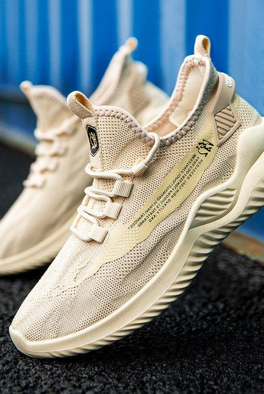 Men Sneakers Lightweight Breathable Walking Shoes Men