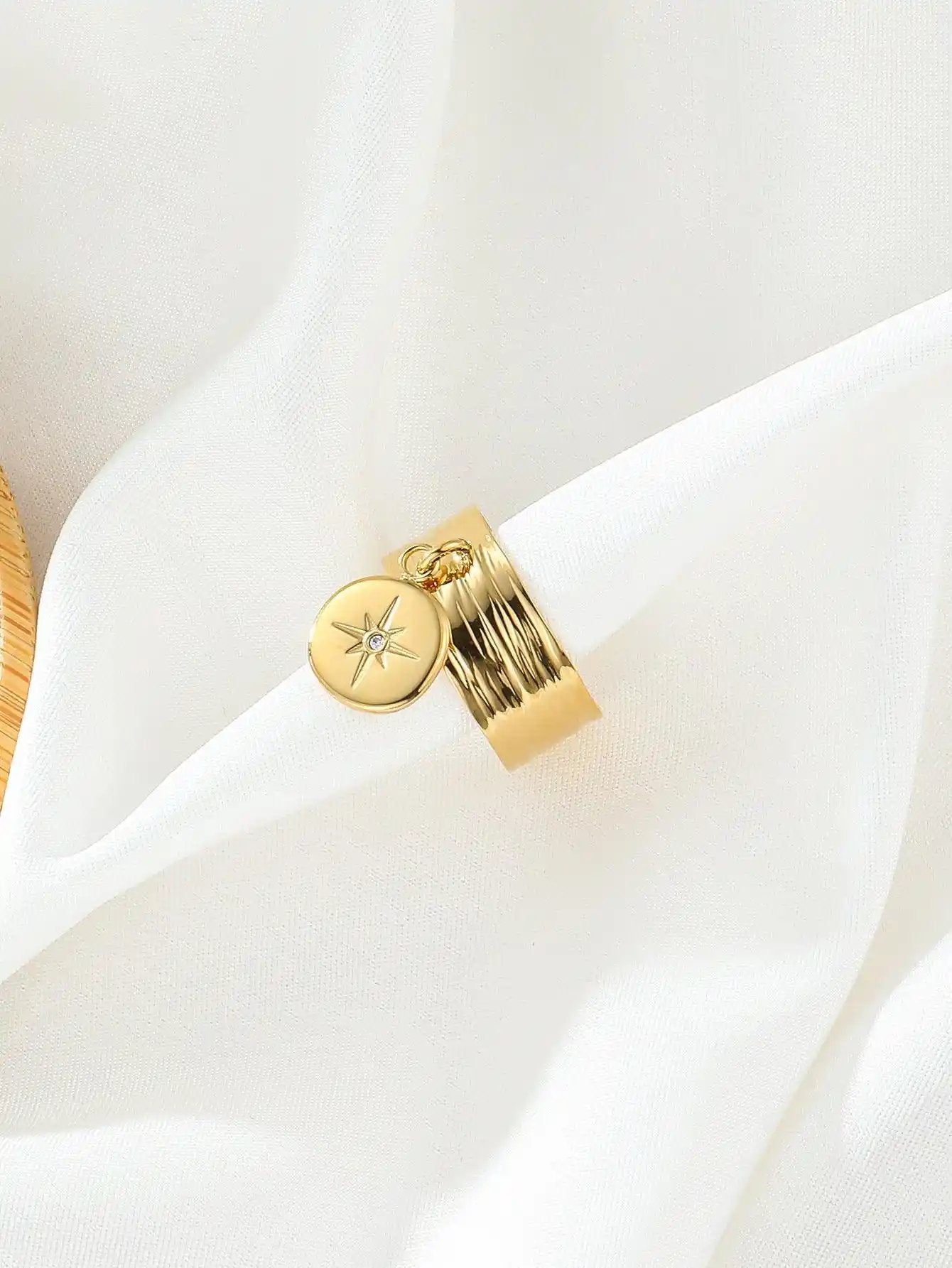 Six-pointed Star Inlaid Zircon Opening Adjustable Stainless Steel Gold-plated Ring
