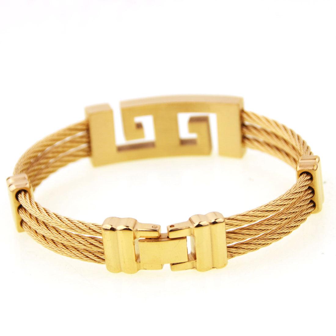 Adorn your wrist with our Three-Ring Wire Braided Hemp Rope Bracelet, a stylish and trendy accessory.