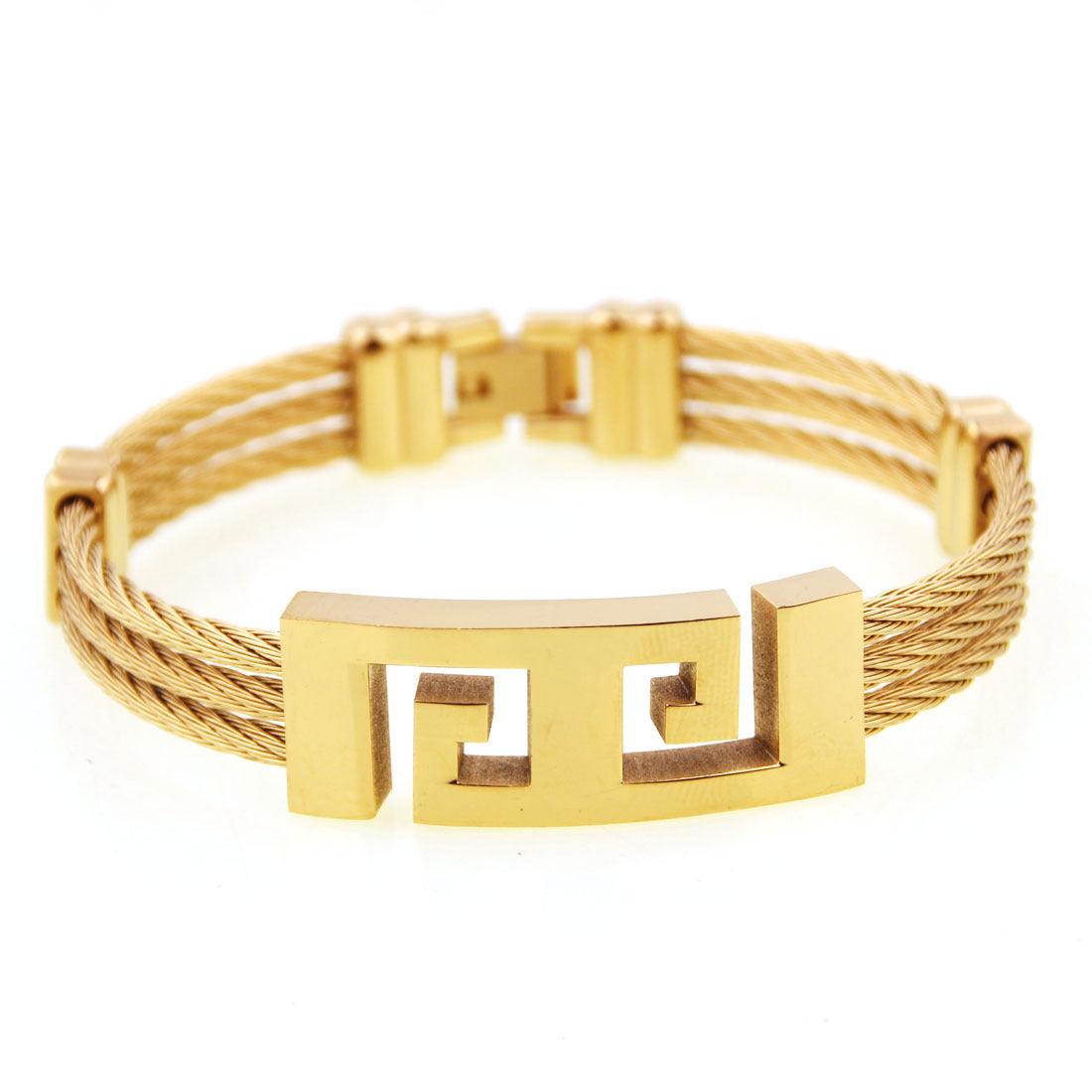 Adorn your wrist with our Three-Ring Wire Braided Hemp Rope Bracelet, a stylish and trendy accessory.