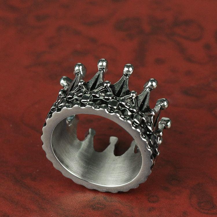 Adorn yourself with our stainless steel crown ring, a stylish couple's jewelry piece for both men and women.