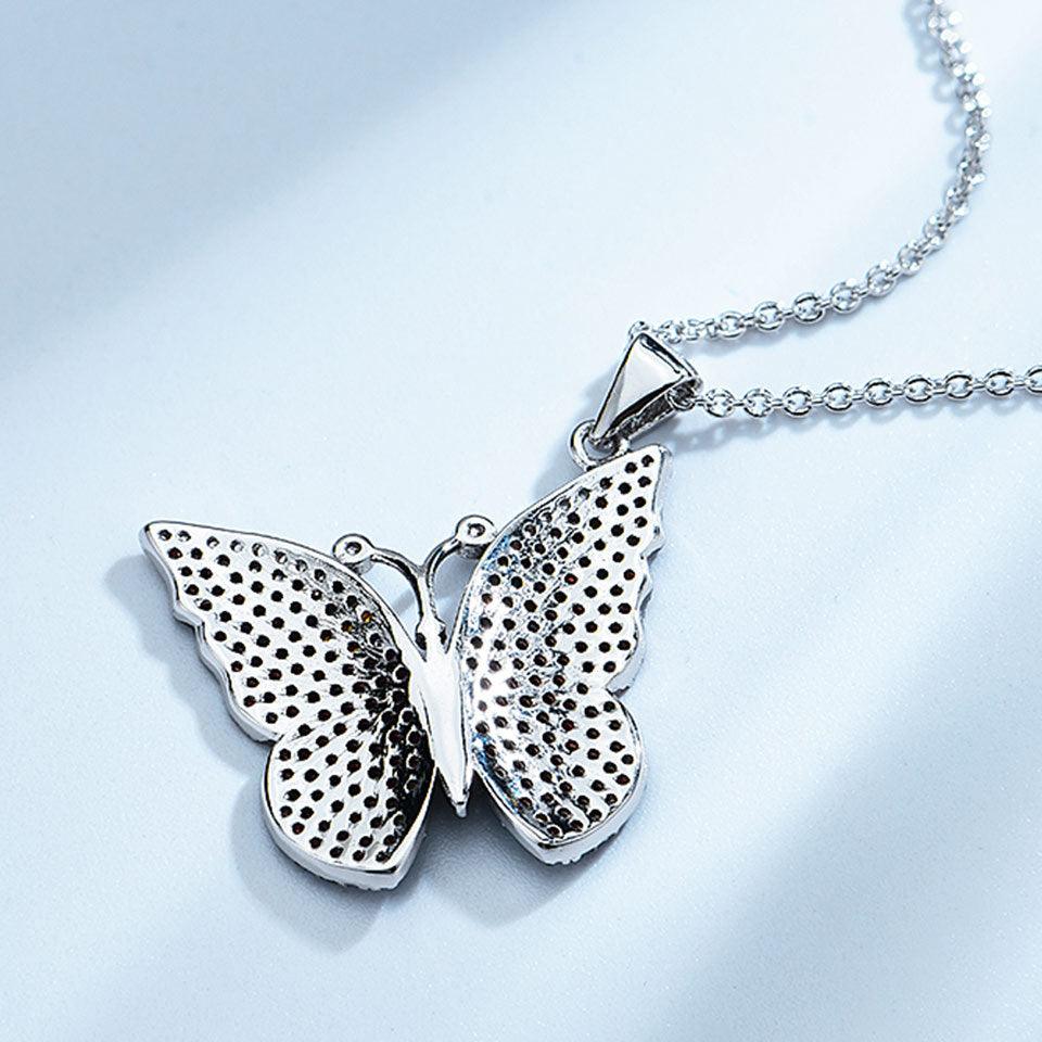 Adorn yourself with vintage charm using our sterling silver pendant necklaces, elegantly designed for women.