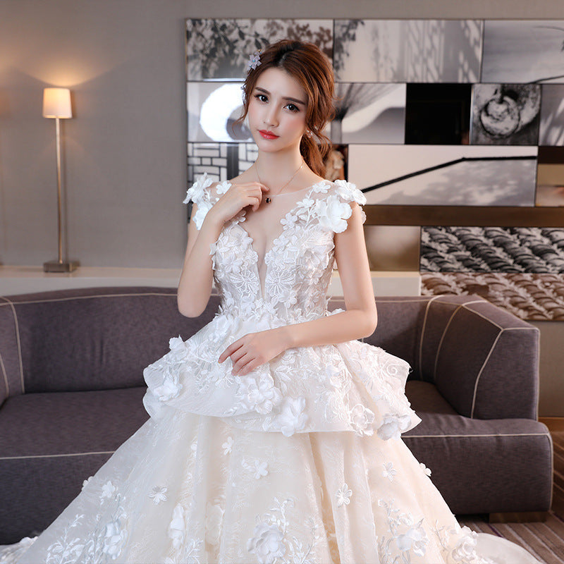 Bride Lace wedding dress