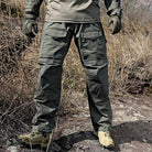 Camouflage Suit: Men's Frog Clothing for Spring and Autumn Training.