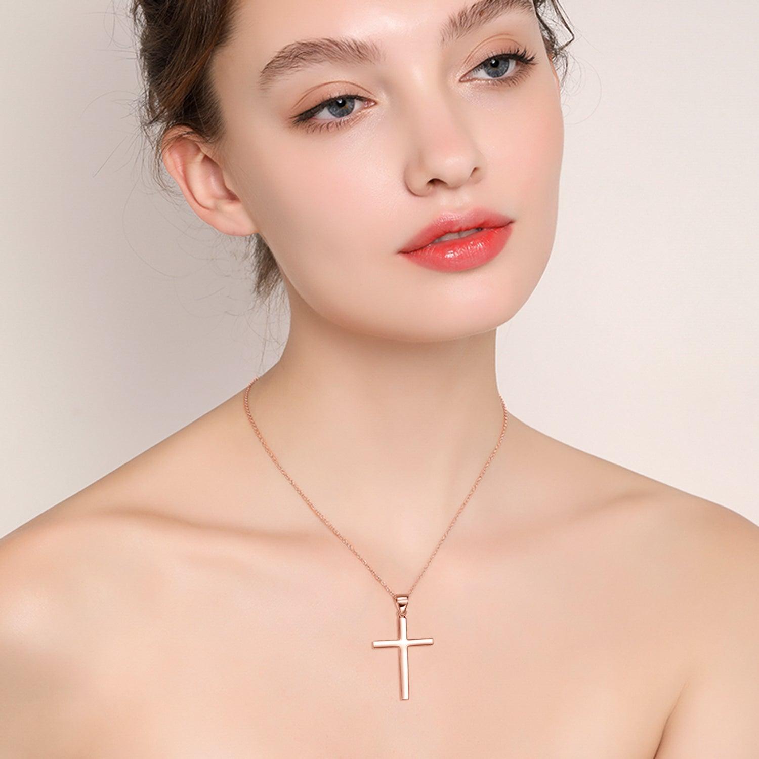 Celebrate faith and style with our Sterling Silver Cross Pendant Necklace, a meaningful and elegant jewelry gift suitable for both women and men.