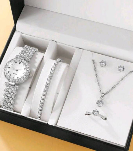 Diamond Women Watches Luxury Fashion Rhinestone Quartz Bracelet Wrist Watch For Women