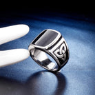 Discover timeless elegance with our vintage men's ring, featuring a sophisticated black dripping design.