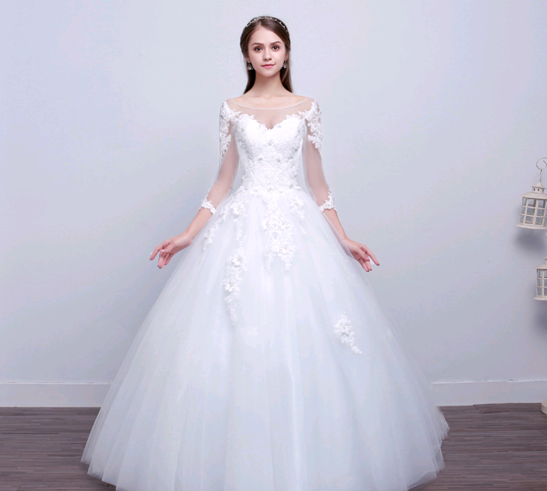 Elegant Slim-fit Wedding Dress with New Shoulder Design