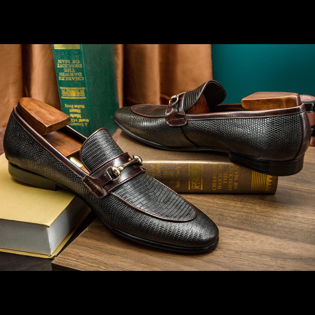 Elevate Your Wardrobe: Luxurious Men's Cowhide Snake Pattern Business Casual Shoes, Exuding Opulence and Refinement.