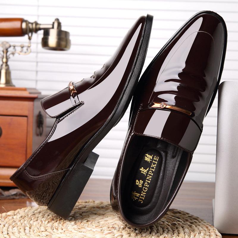 Elevated formal leather shoes for men with discreet height augmentation.