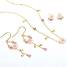 Embrace nature's beauty with our floral jewelry set, a delicate and charming addition to enhance your style.