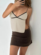 Exclusive linen lace-up vest with a chest-wrapped design and backless style.