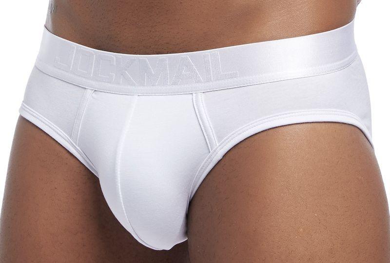 Experience ultimate comfort and breathability with our Men's Underwear Triangle Underwear.