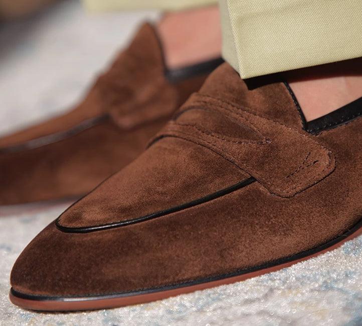 Exquisite Elegance: British Style Men's Suede Shoes with Square Toe, the Epitome of Luxury and Sophistication.