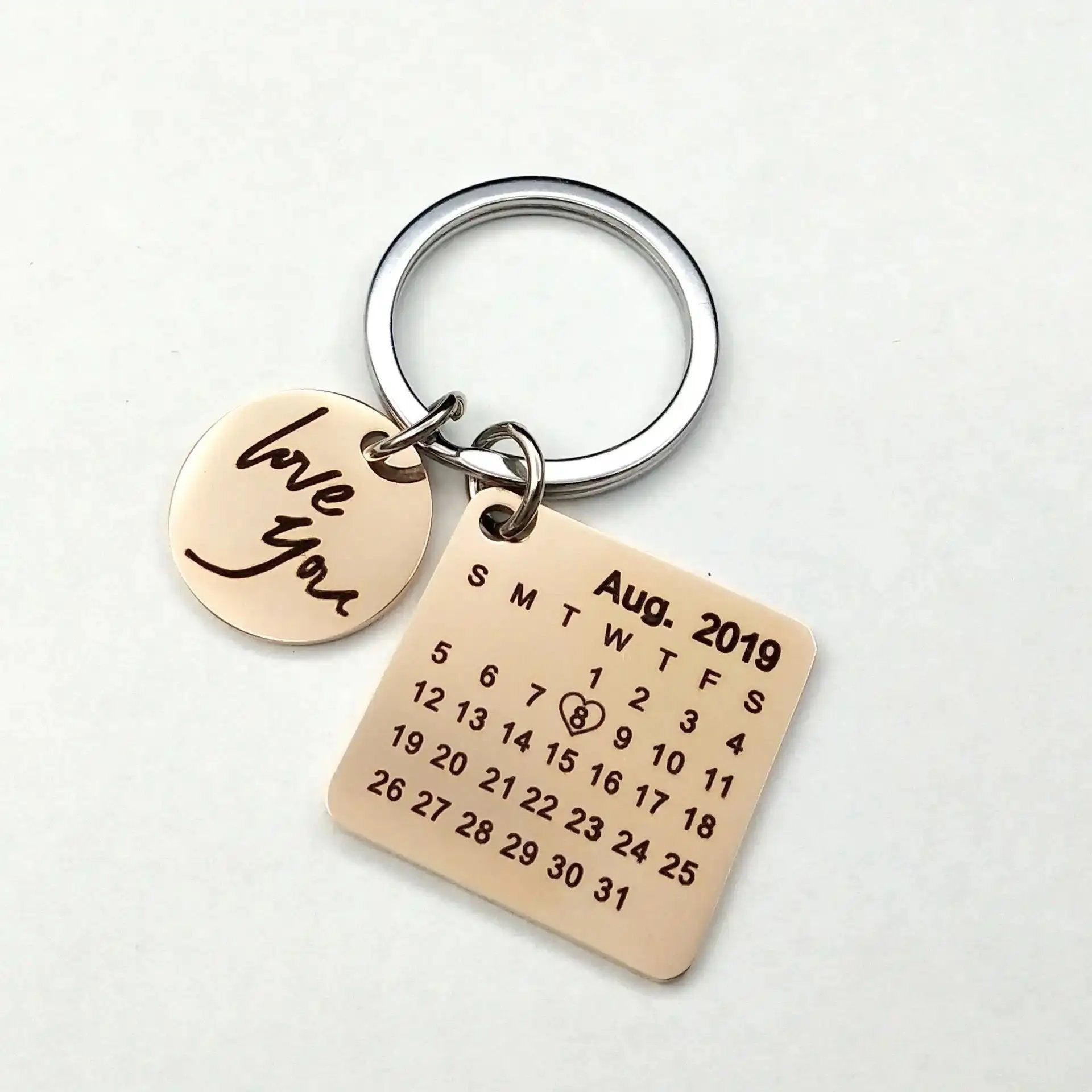 Keychains: Personalize with DIY calendar lettering, perfect for Valentine's Day, birthdays, and more. Create custom keychains that reflect your unique style and make a statement wherever you go.