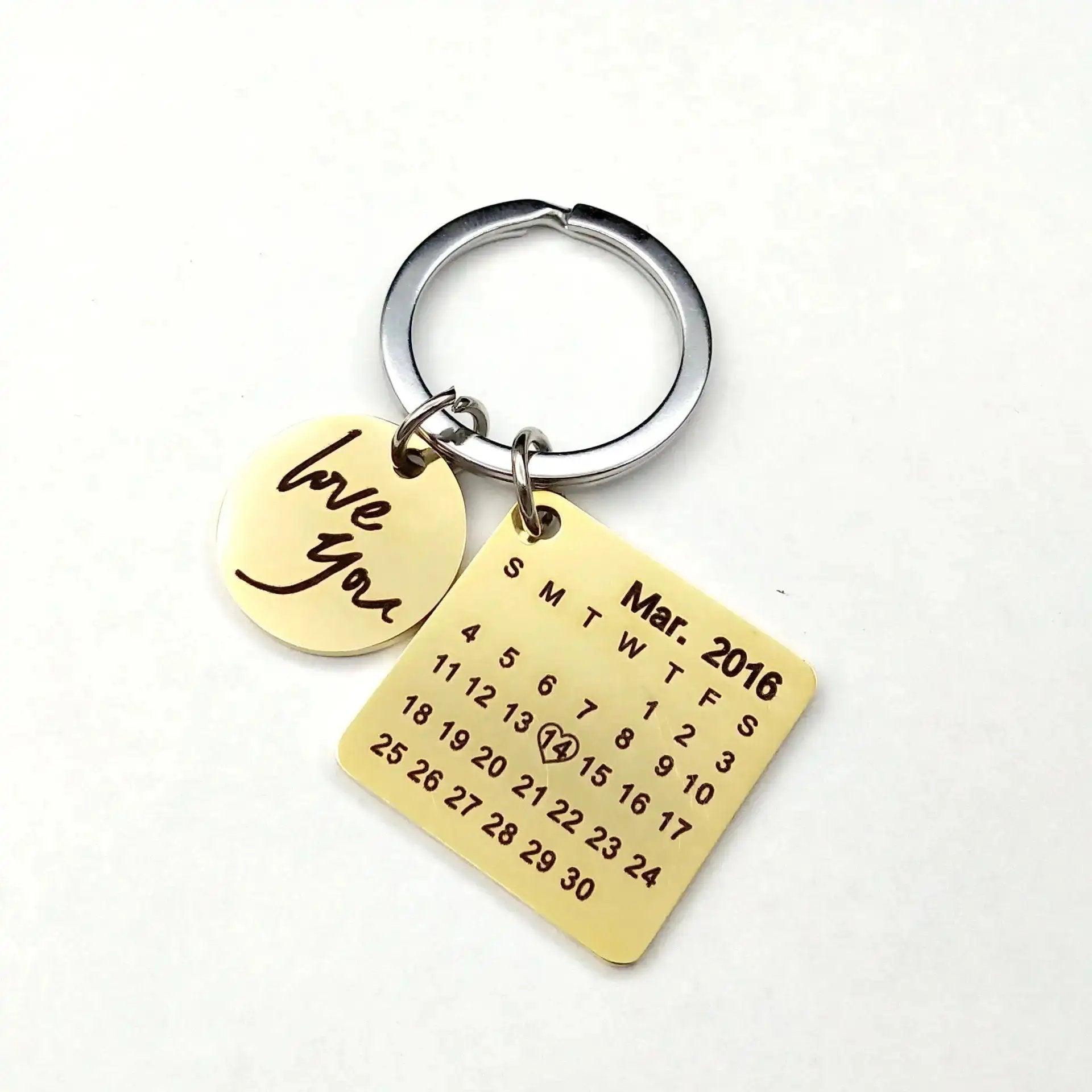 Keychains: Personalize with DIY calendar lettering, perfect for Valentine's Day, birthdays, and more. Create custom keychains that reflect your unique style and make a statement wherever you go.