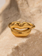 Lip pattern open ring, fashionable ring, individually packaged geometric jewelry