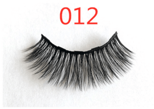 "Magnetic lashes: Easy, glue-free solution for quick, stylish eye enhancement."