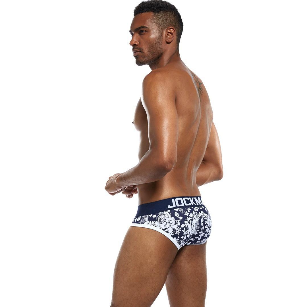 Men's printed cotton underwear: Combining style with comfort for a sexy and cozy fit.