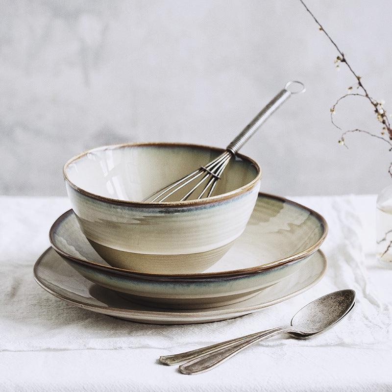 Retro-style dish set for the home.