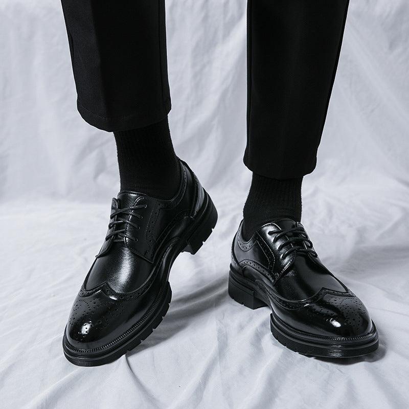 Spring And Autumn Men's Brogue Business Formal Wear Leather Shoes.