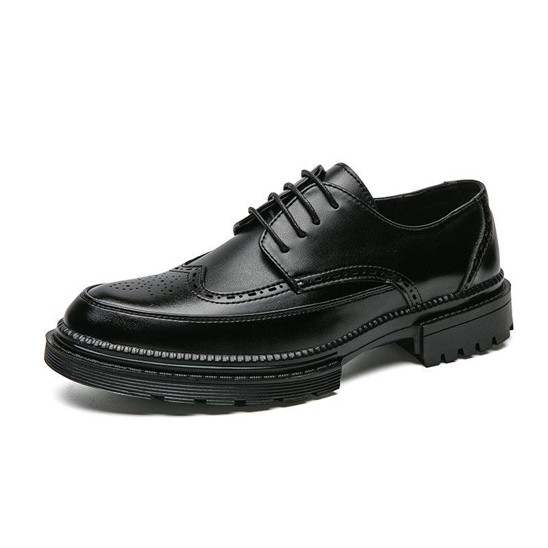 Stylish Casual Leather Brogue Shoes for Men in Plus Sizes, Embracing the Trend of British Fashion.