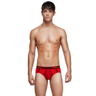 This men's solid color low waist underwear offers a comfortable fit and a stylish design.