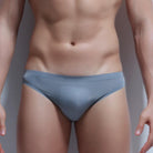 This seamless underwear for men is made with ice silk material, providing ultimate comfort and breathability.