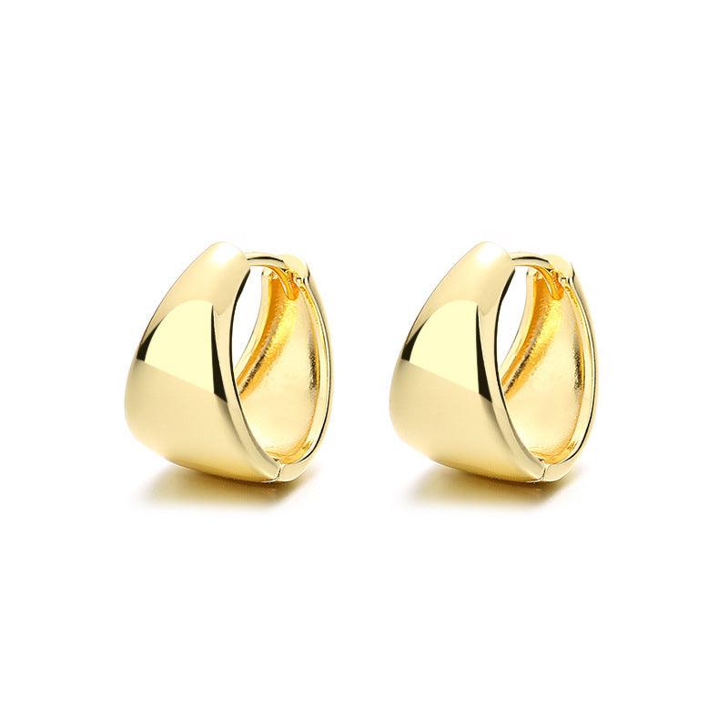 Upgrade your elegance with these U-shaped sterling silver earrings, plated in luxurious 18k gold.