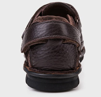 Yan Yang Men's Summer Leather Sandals offer breathable comfort with a non-slip sole and stylish closed-toe design, perfect for casual everyday wear.